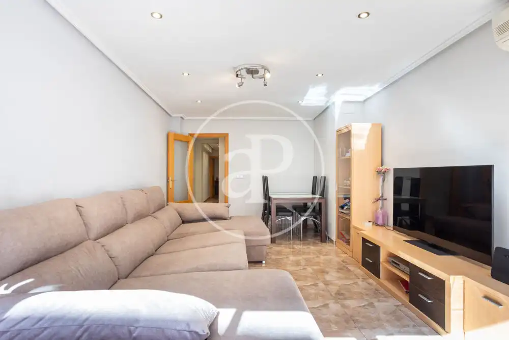 Sala de estar de Piso en venta en Torrent con Aire acondicionado, Calefacción y Amueblado