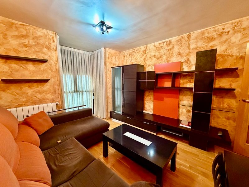 Living room of Flat for sale in  Madrid Capital  with Air Conditioner and Heating