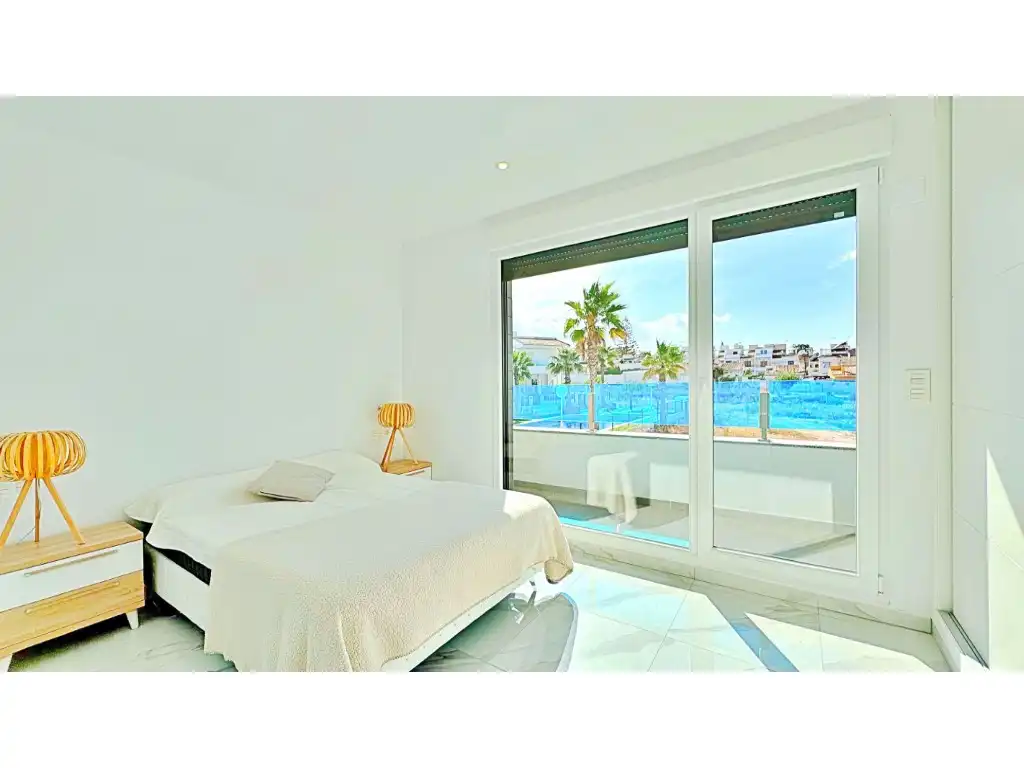 Casa o xalet en venda a Residencial Los Altos De la Laguna, Los Balcones - Los Altos
