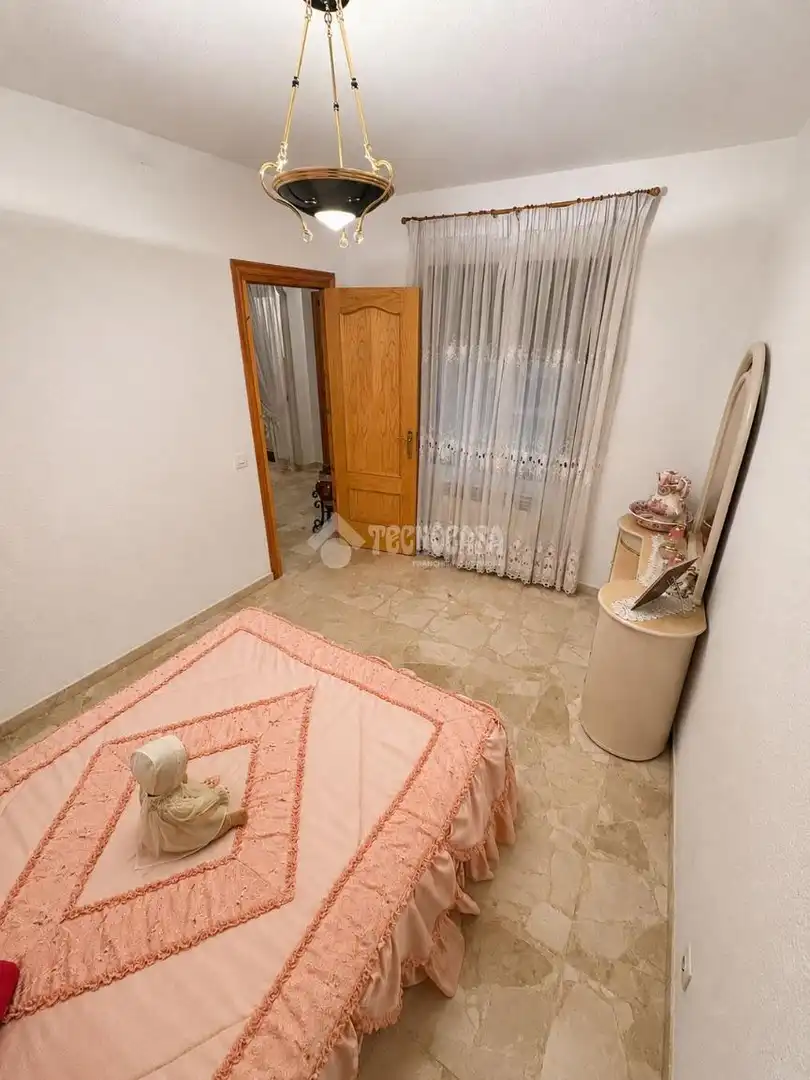 Bedroom of Houses for sale in Santa Cruz de la Zarza