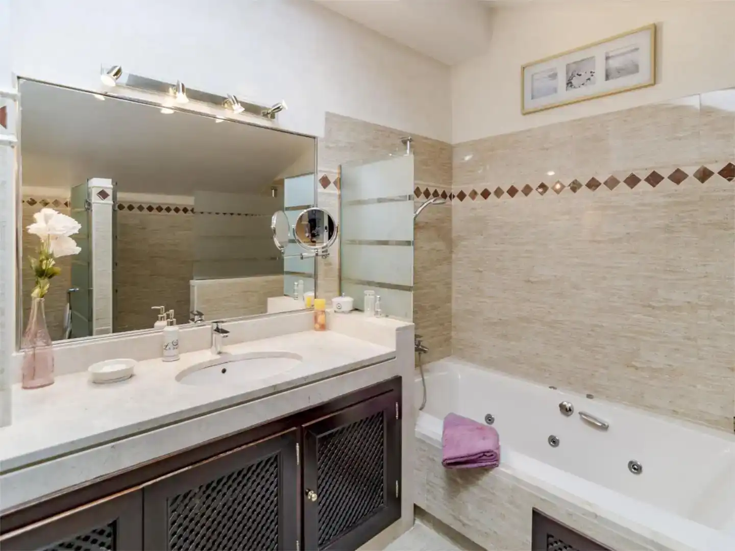 Badezimmer von Wohnung zur Miete in Ojén mit Klimaanlage, Schwimmbad und Balkon