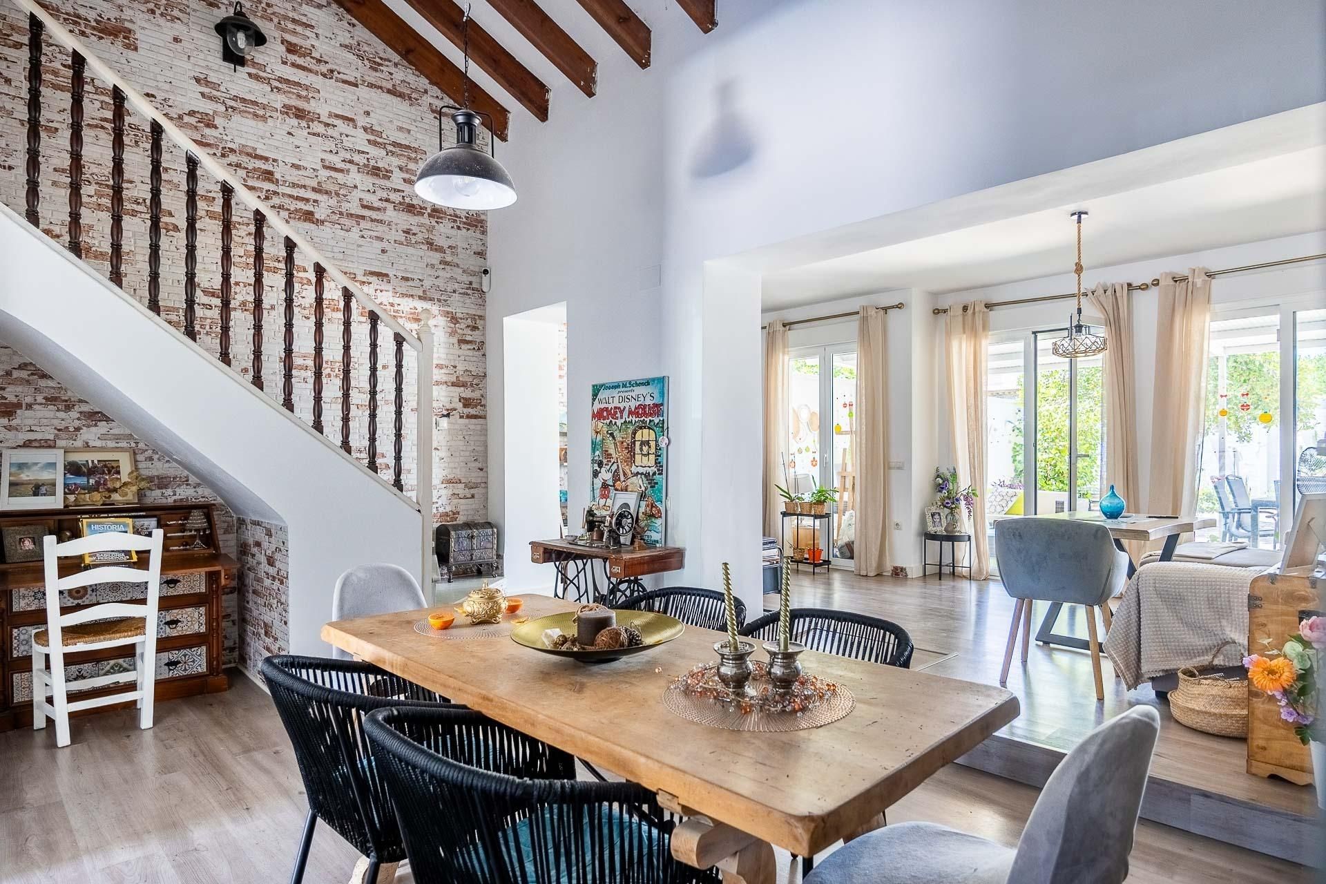 Dining room of House or chalet for sale in Mairena del Aljarafe  with Air Conditioner, Heating and Private garden