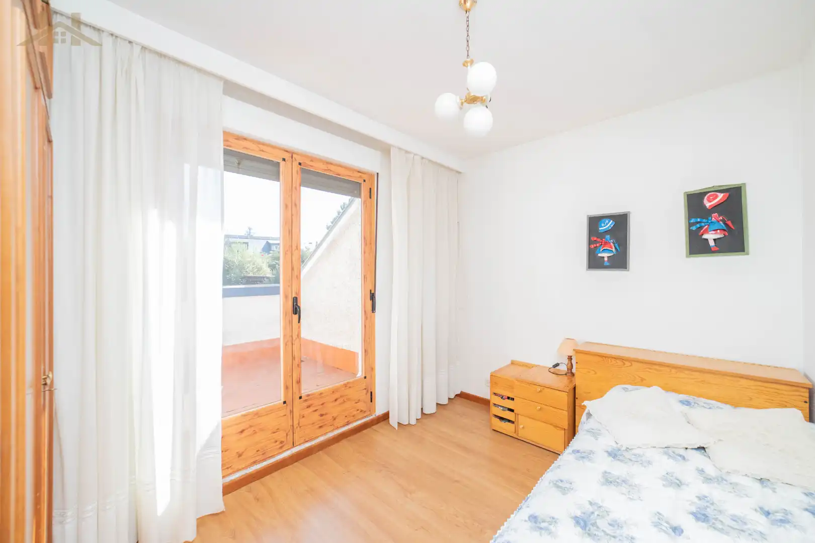 Habitación de Casa o chalet en venta en Villaviciosa de Odón con Aire acondicionado, Calefacción y Jardín privado