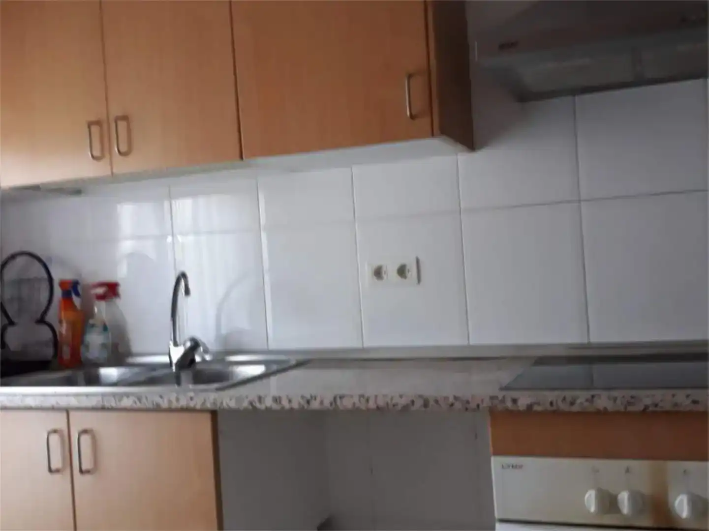 Cuina de Casa adosada en venda en Aguaviva amb Balcó