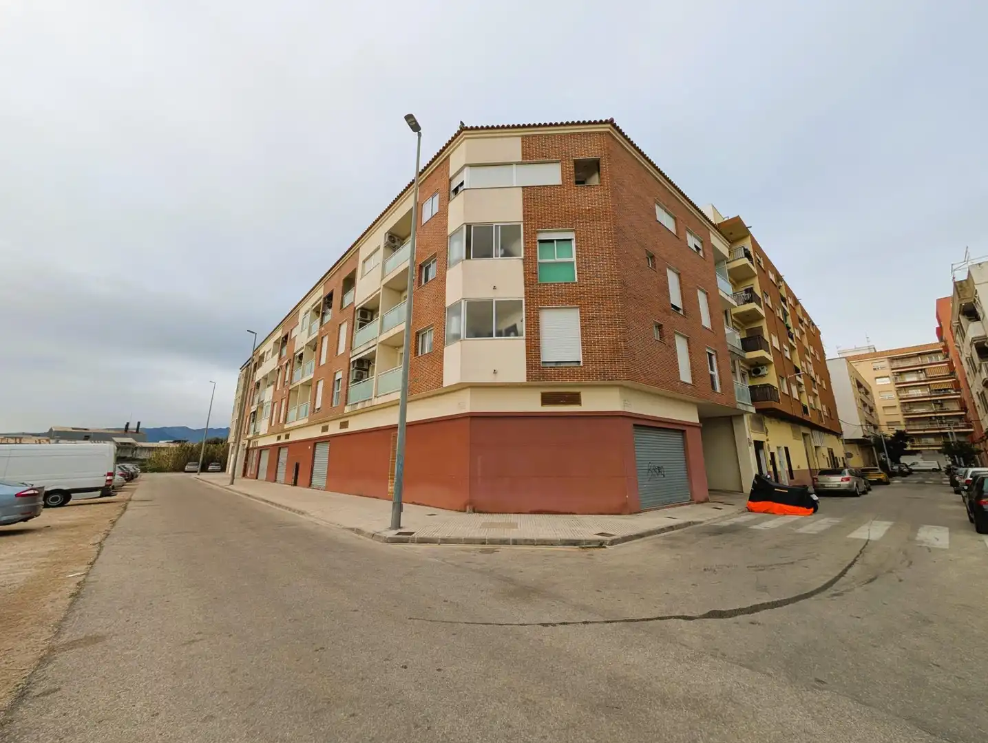 Vista exterior de Ático en venta en Gandia con Terraza, Trastero y Balcón