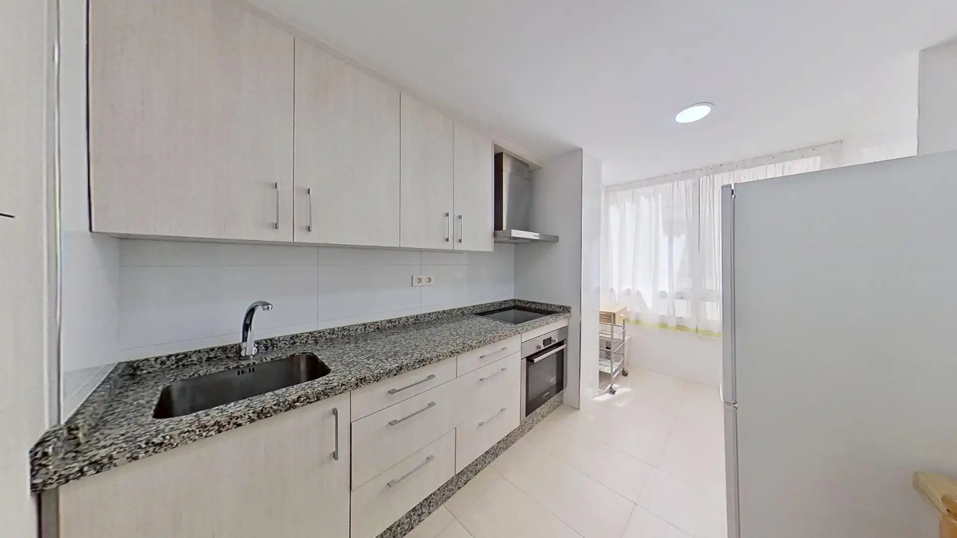 Cuina de Pis en venda en Motril amb Balcó i Alarma