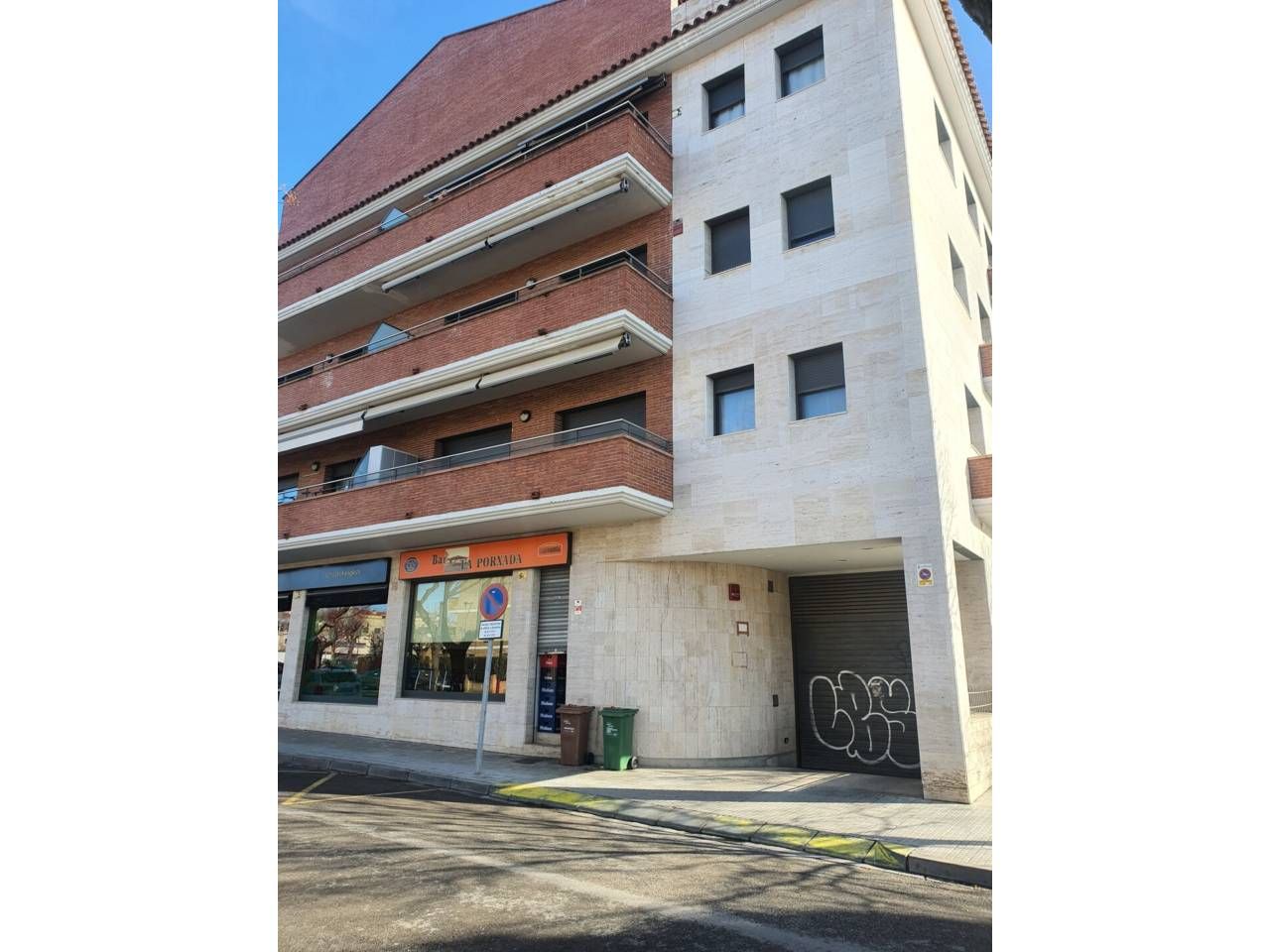 Exterior view of Garage for sale in Palau-solità i Plegamans