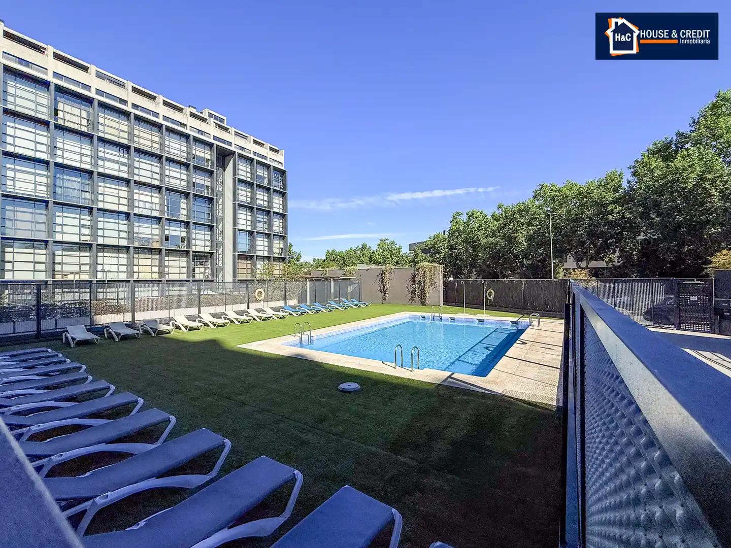 Swimming pool of Lofts for sale in San Sebastián de los Reyes  with Air Conditioner, Heating and Community pool