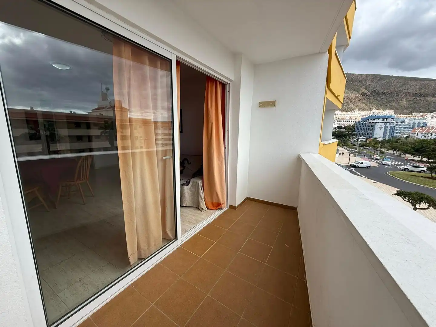 Apartments for rent in Calle HMNO PEDRO DE BETHENCOURT, 13, Los Cristianos