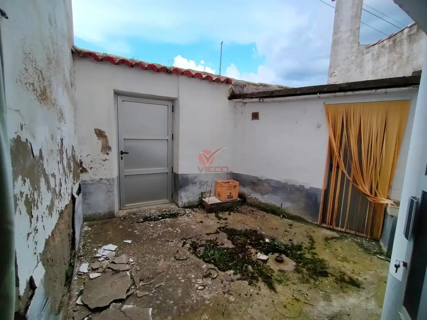 Exterior view of Houses for sale in Altarejos  with Heating and Storage room