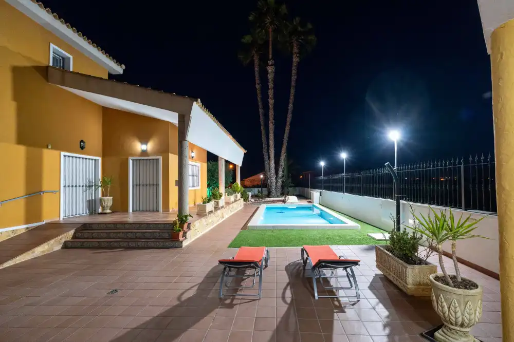 Piscina de Casa o xalet en venda en Orihuela