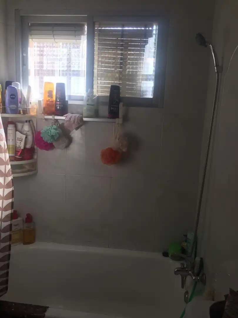 Bathroom of Flat for sale in Madrid  with Heating, Parquet flooring and Terrace