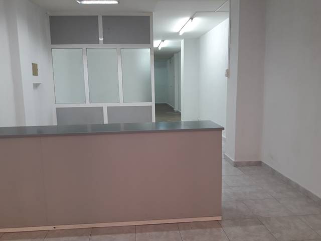 Local comercial en Alquiler en Centro