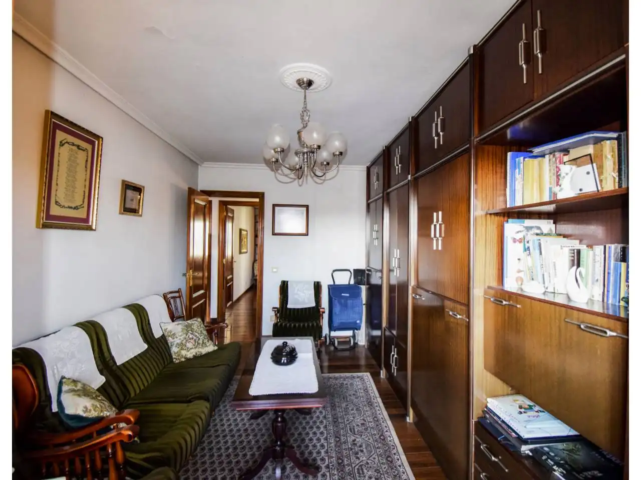 Sala de estar de Piso en venta en León Capital  con Calefacción, Parquet y Terraza