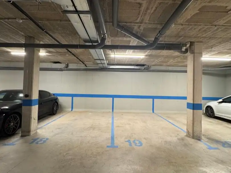 Individual to rent in carrer bosch i cardellach 39