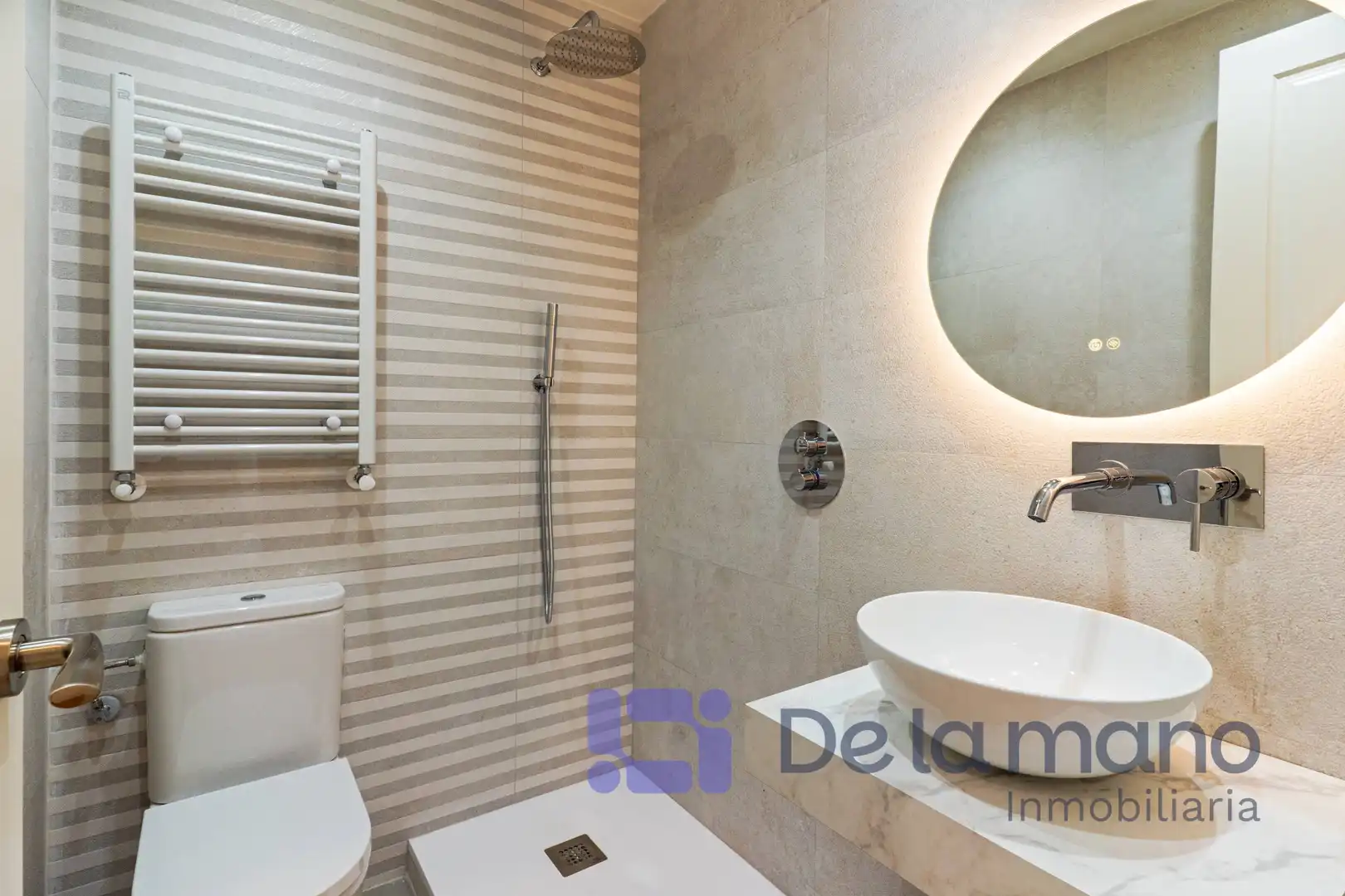 Baño de Ático en venta en Madrid con Aire acondicionado, Calefacción y Parquet