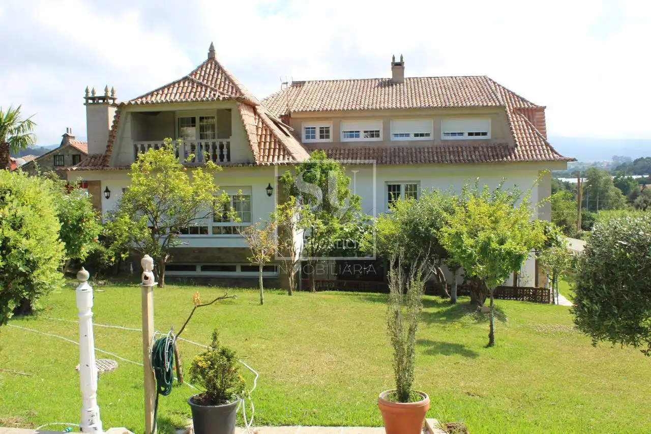 Vista exterior de Casa o chalet en venta en Nigrán con Calefacción, Jardín privado y Terraza