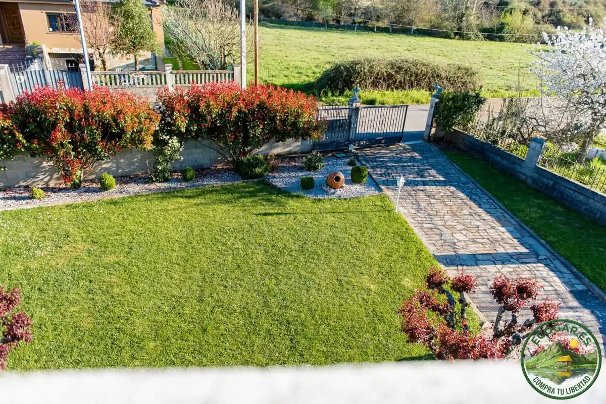 Terrassa de Casa o xalet en venda en Torre del Bierzo amb Aire condicionat, Calefacció i Jardí privat