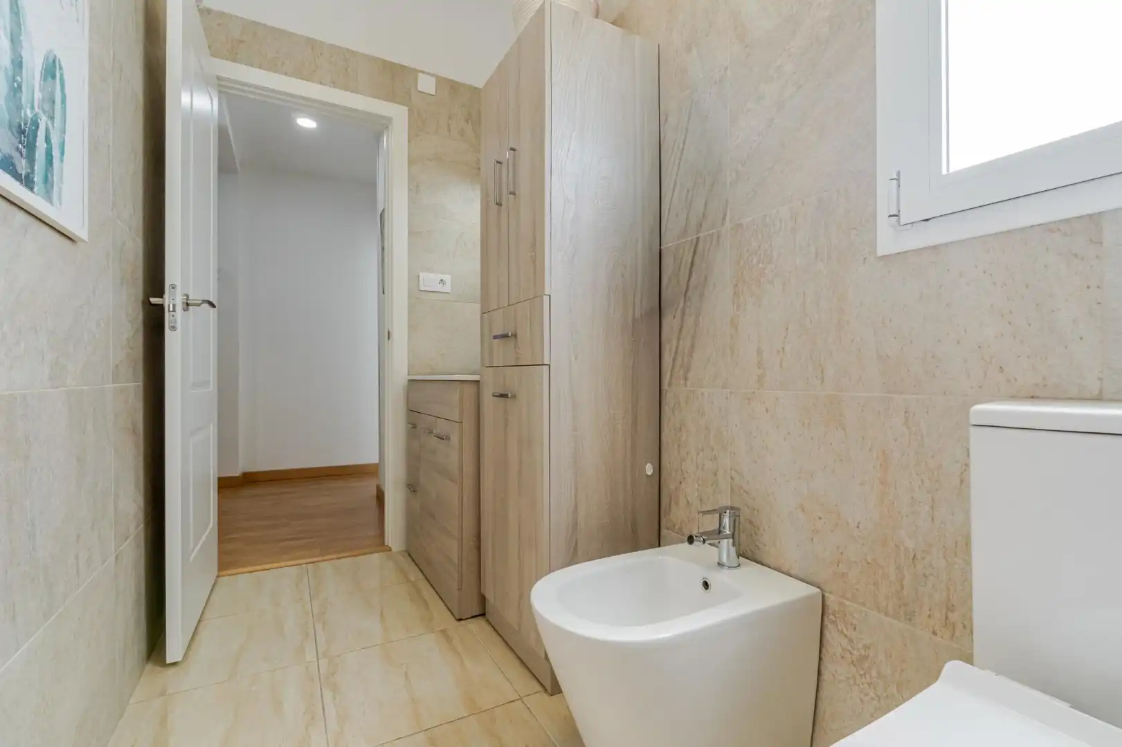 Badezimmer von Wohnung zum Verkauf in Las Palmas de Gran Canaria mit Parkett, Abstellraum und Möbliert