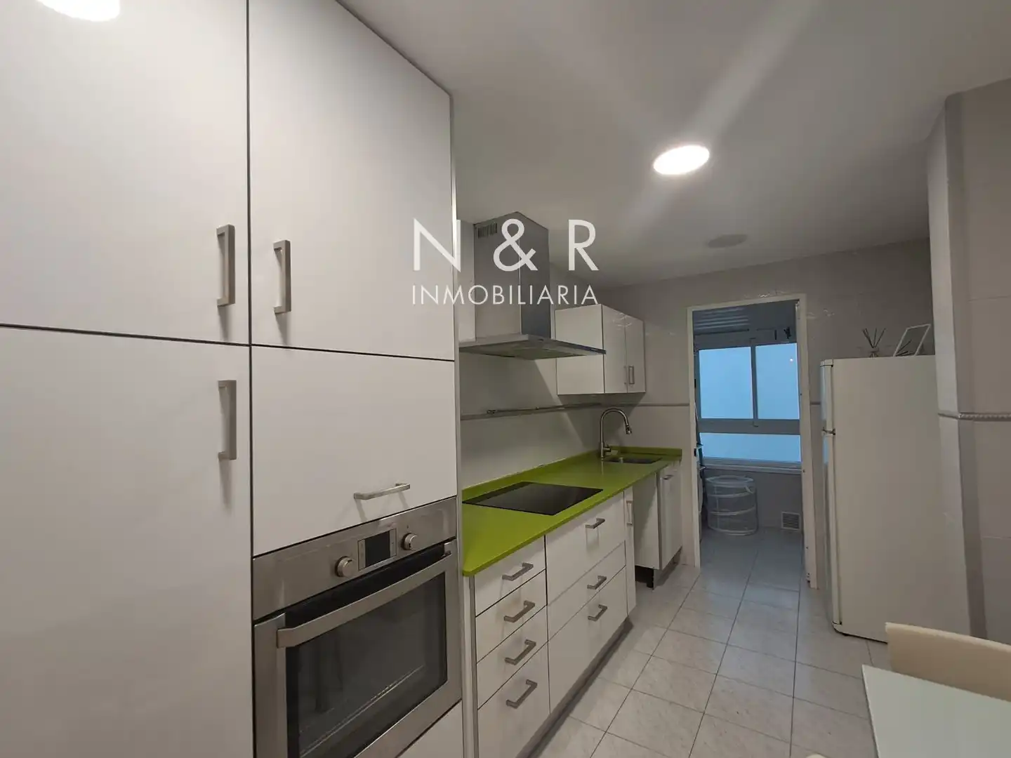 Flat for rent in Santa Uxia de Ribeira (De, Campus Norte - San Caetano