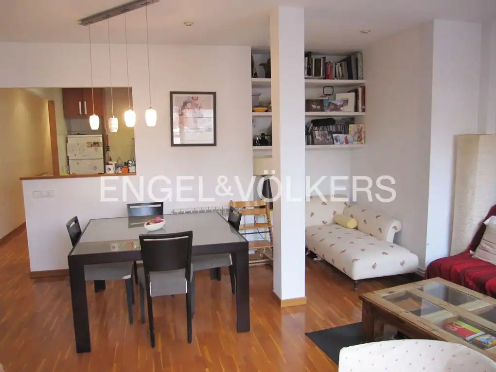 Sala de estar de Piso en venta en  Barcelona Capital con Aire acondicionado, Calefacción y Parquet
