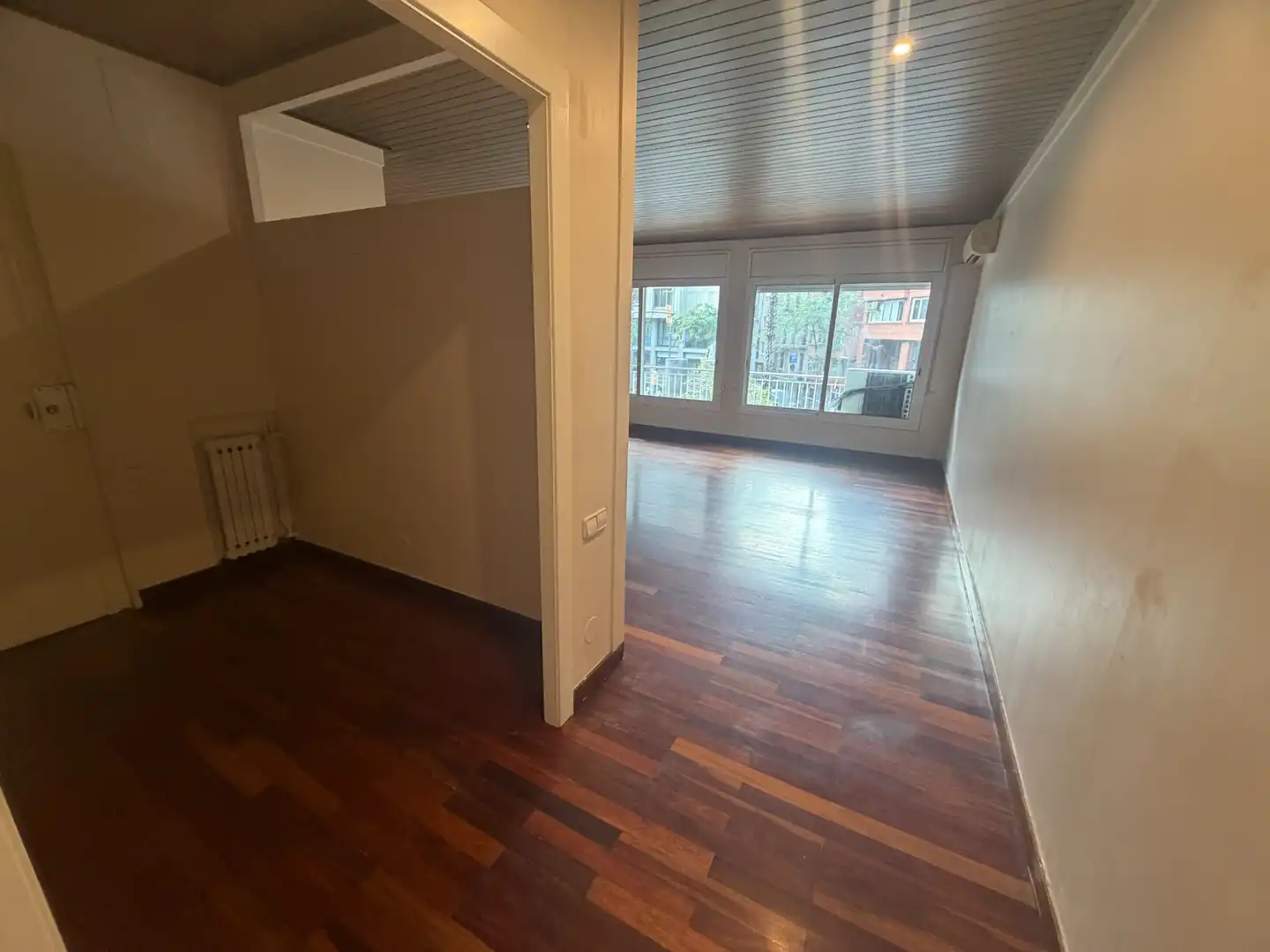 Flat for sale in Barcelona  with Air Conditioner, Heating and Parquet flooring