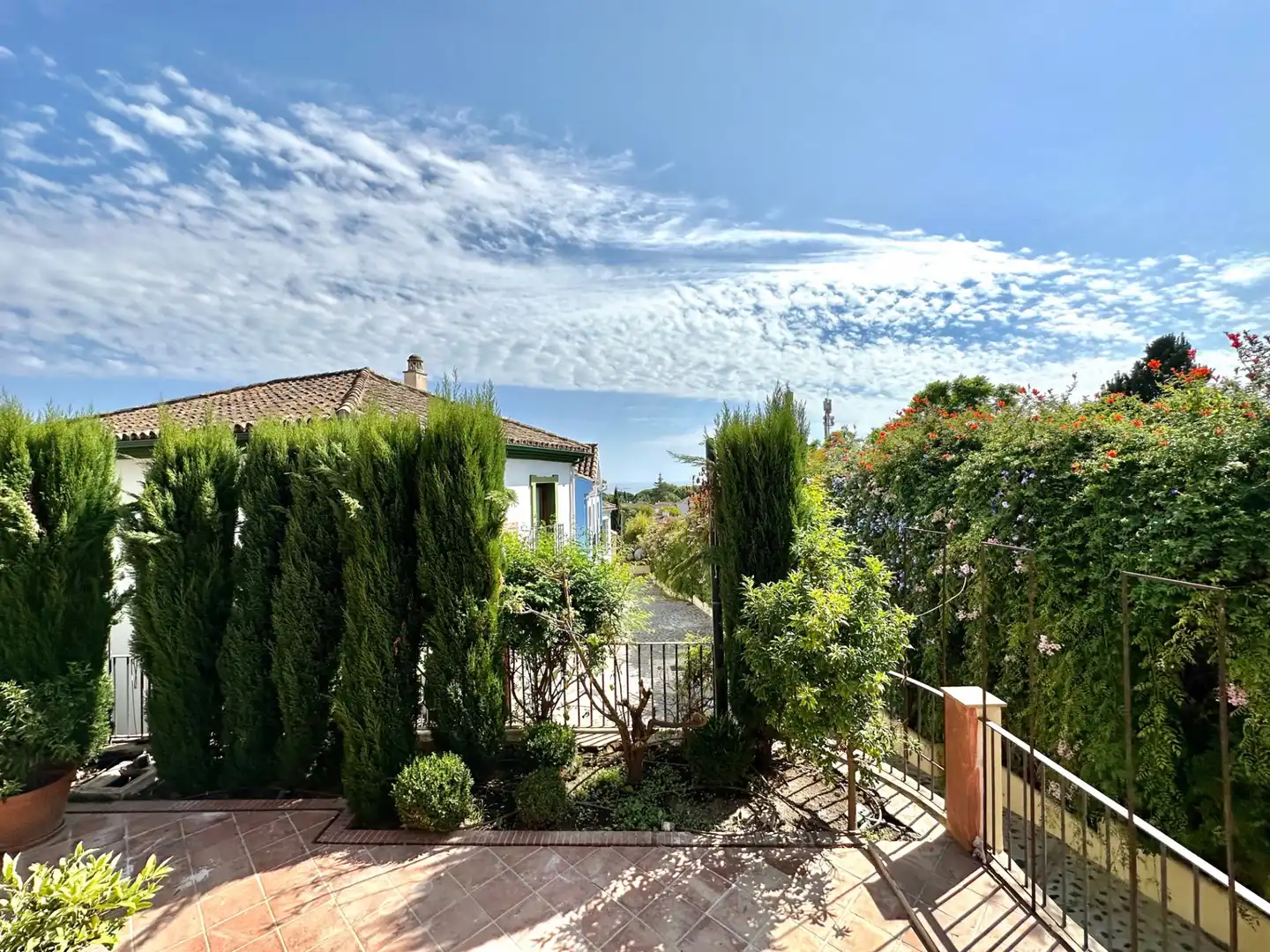 Garten von Einfamilien-Reihenhaus zum Verkauf in Marbella mit Klimaanlage, Privatgarten und Terrasse