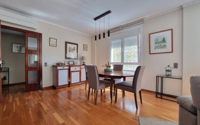 Dining room of Flat for sale in Sabadell  with Air Conditioner, Heating and Parquet flooring