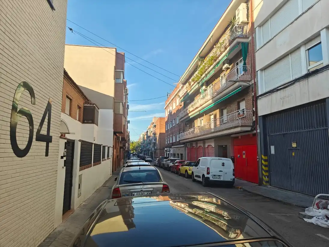 Vista exterior de Garatge de lloguer en Ciudad Lineal