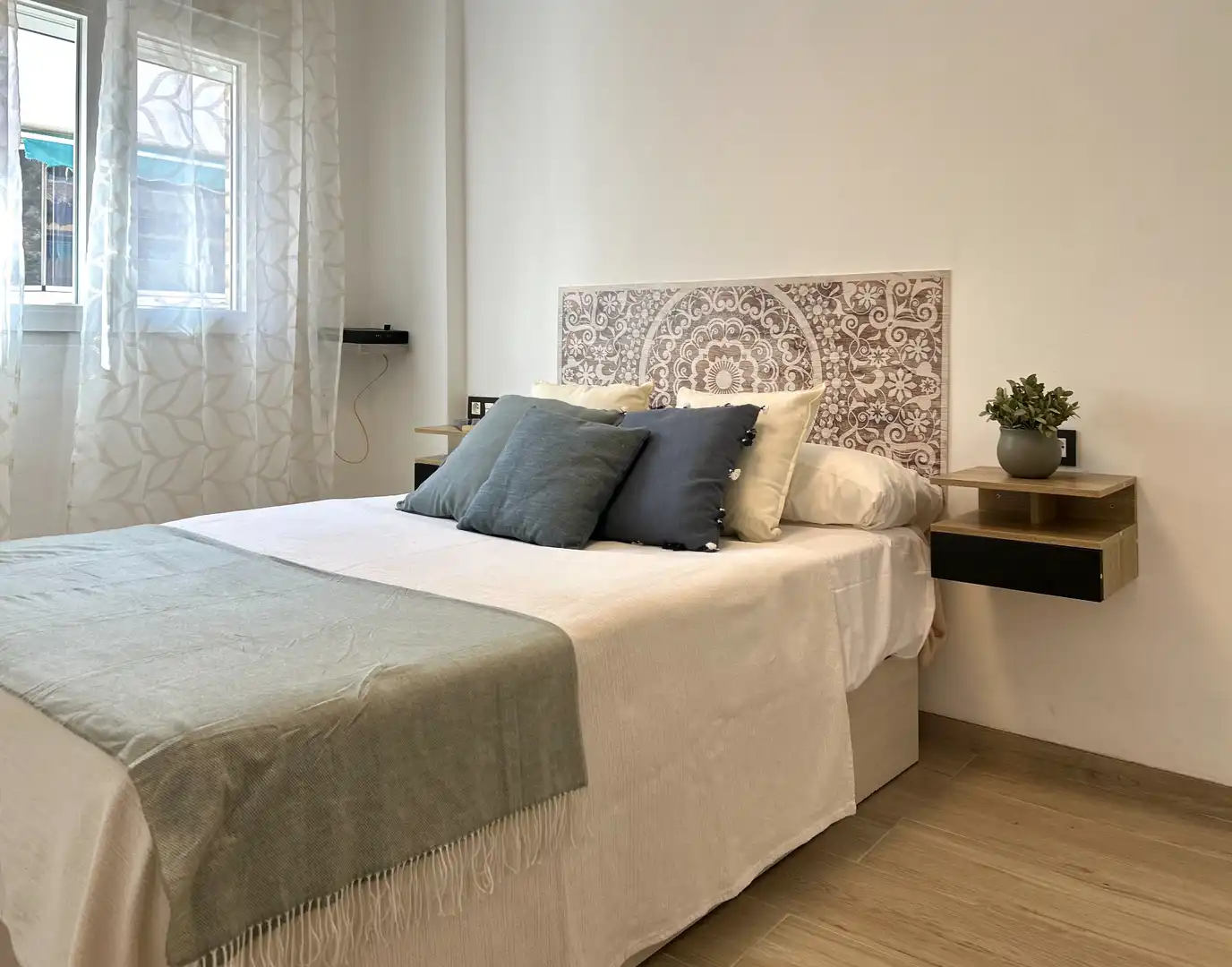 Habitación de Piso de alquiler en Torrenueva Costa con Aire acondicionado, Amueblado y Horno