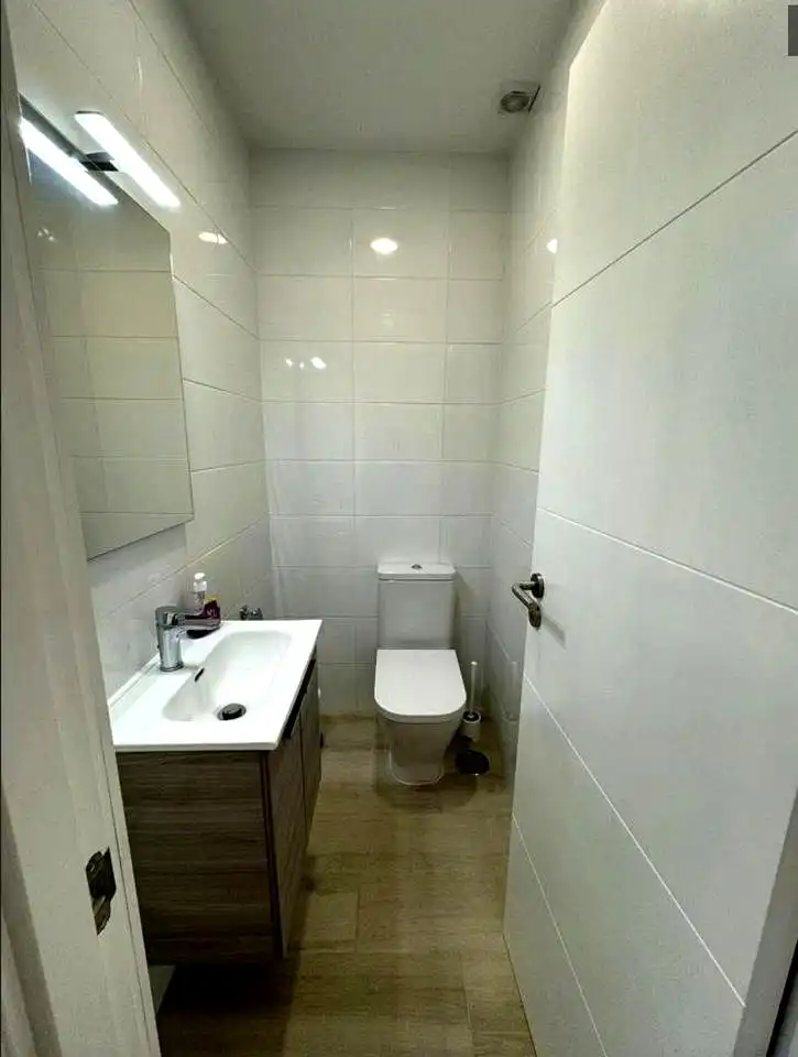 Badezimmer von Wohnung zur untervermieten in San Cristóbal de la Laguna mit Möbliert