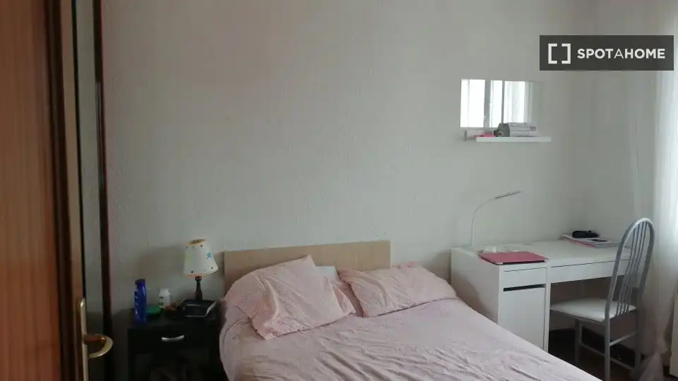 Room in 2º Ensanche