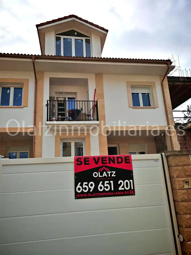 Casa amb terrassa en venda a Valle de Mena