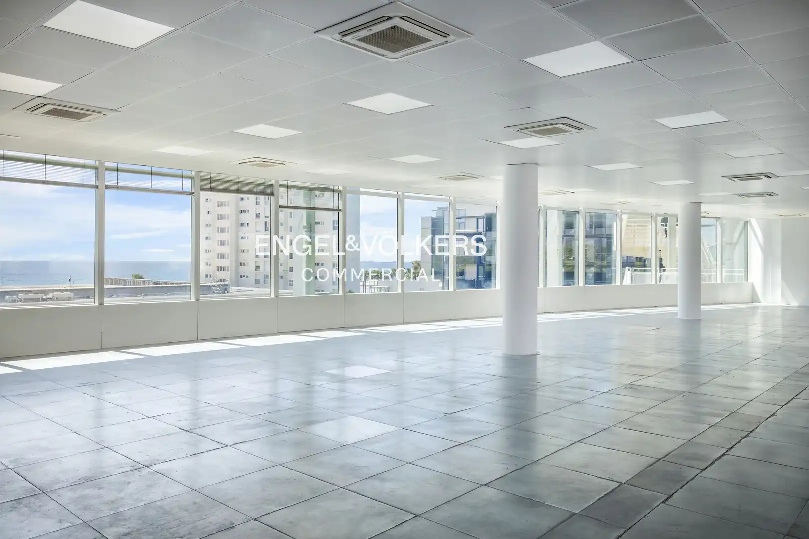 Oficina de lloguer en Barcelona amb Aire condicionat i Terrassa