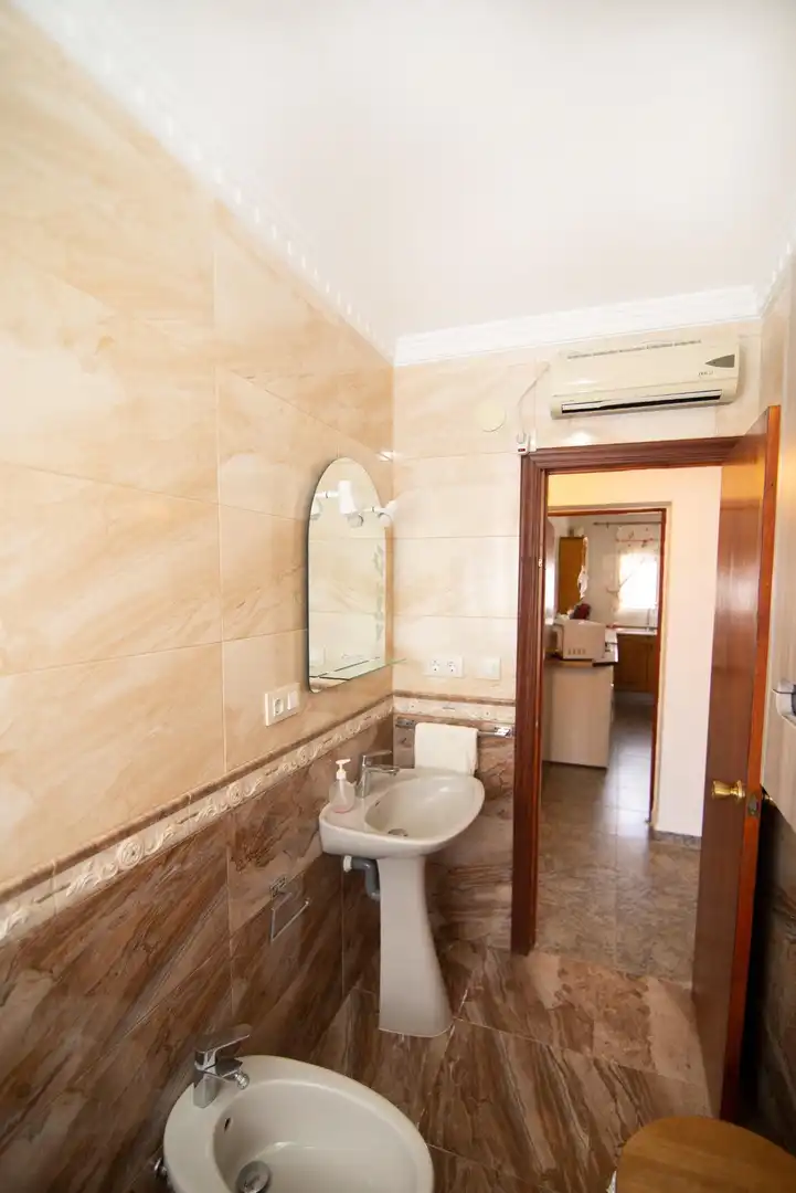 Bathroom of Houses for sale in Chiclana de la Frontera  with Air Conditioner, Private garden and Storage room