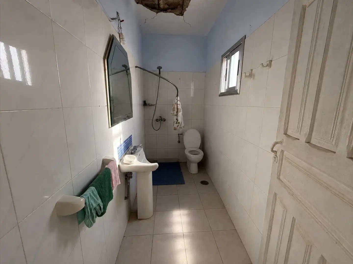 Bany de Casa o xalet en venda en San Cristóbal de la Laguna amb Jardí privat, Terrassa i Alarma