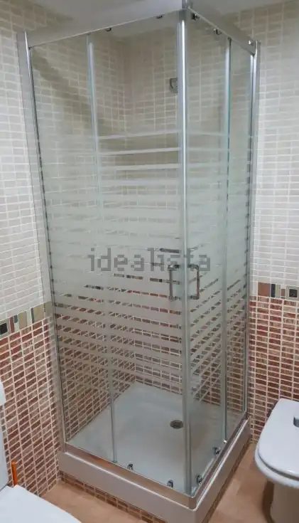 Bany de Pis de lloguer en Meliana, Valencia