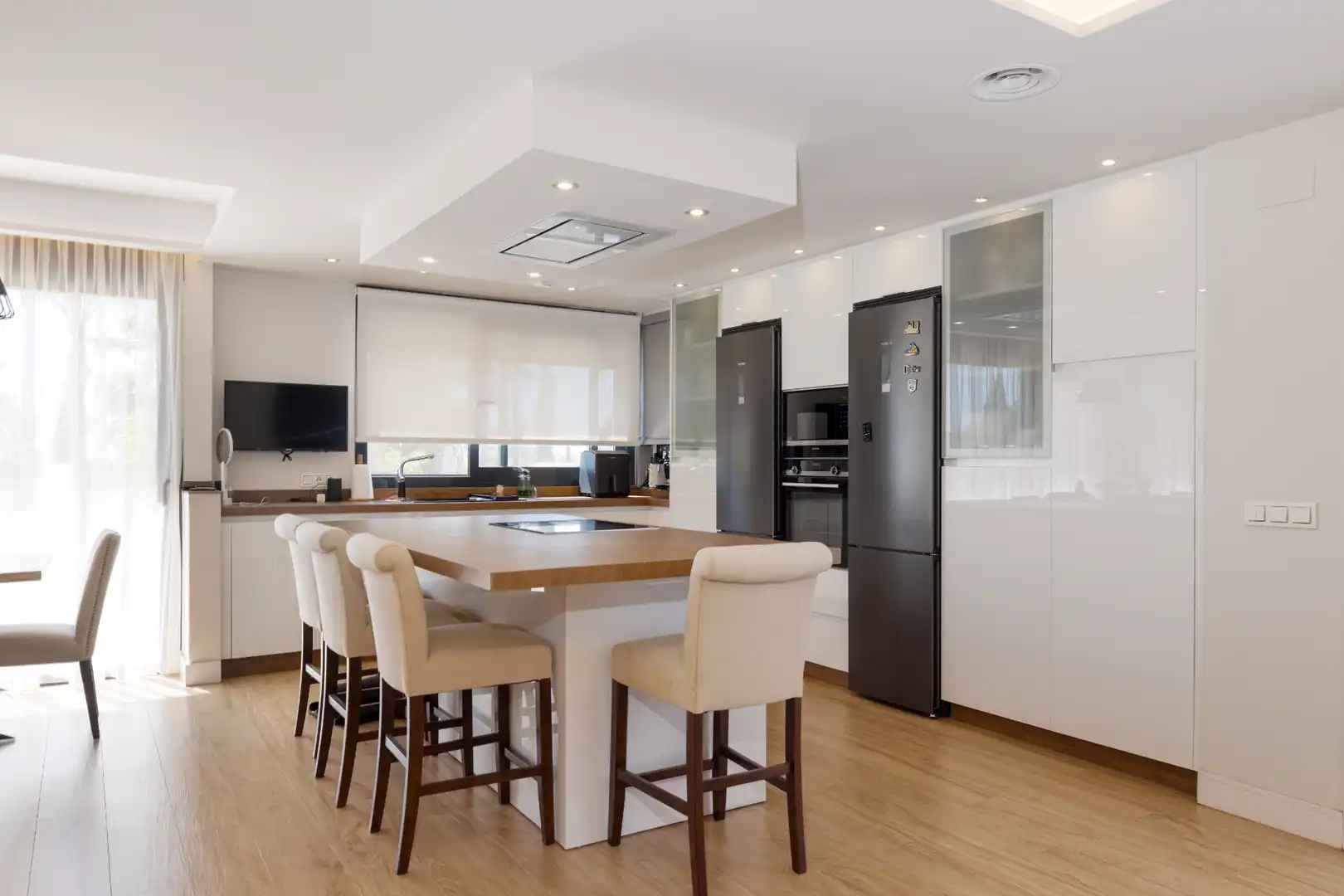 Cocina de Casa o chalet en venta en Marbella con Aire acondicionado, Calefacción y Jardín privado
