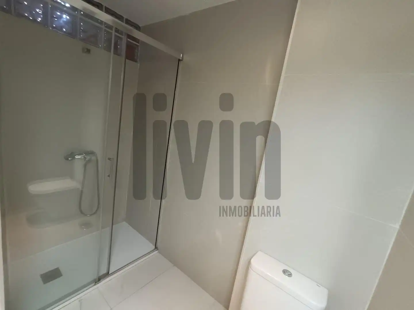 Badezimmer von Wohnung zur Miete in Jaén mit Klimaanlage, Terrasse und Möbliert