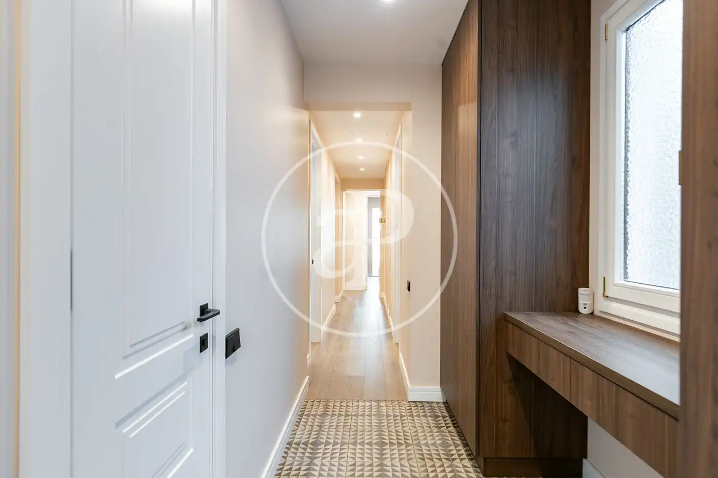 Flat for sale in Barcelona  with Air Conditioner, Heating and Balcony