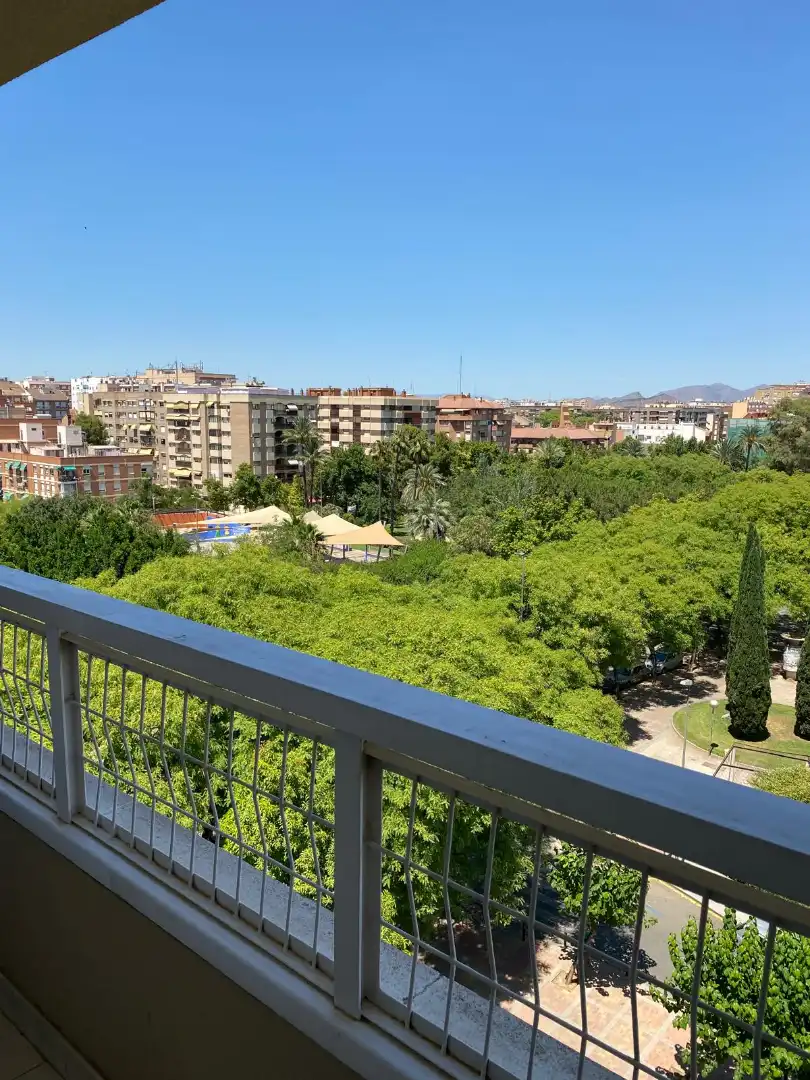 Vista exterior de Piso para compartir en Centro