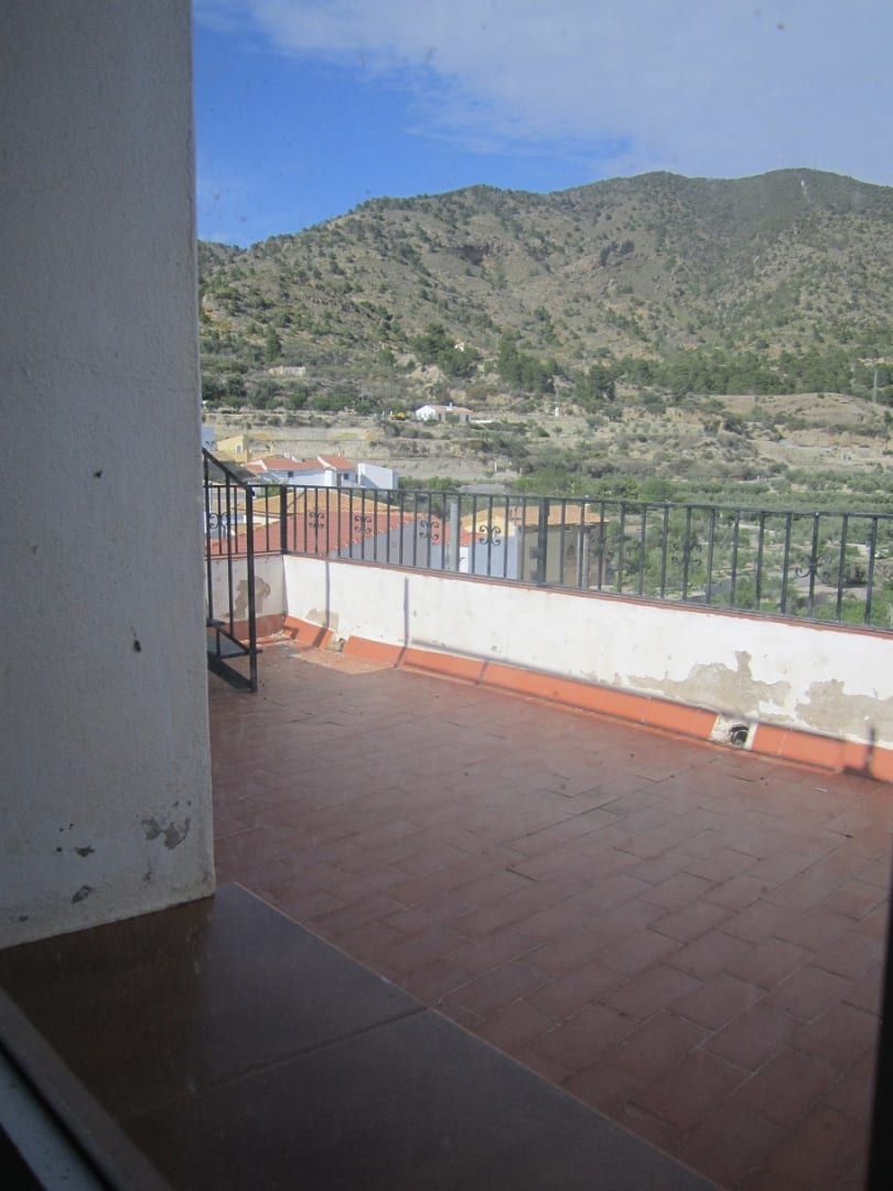Terrassa de Casa adosada en venda en Urrácal
