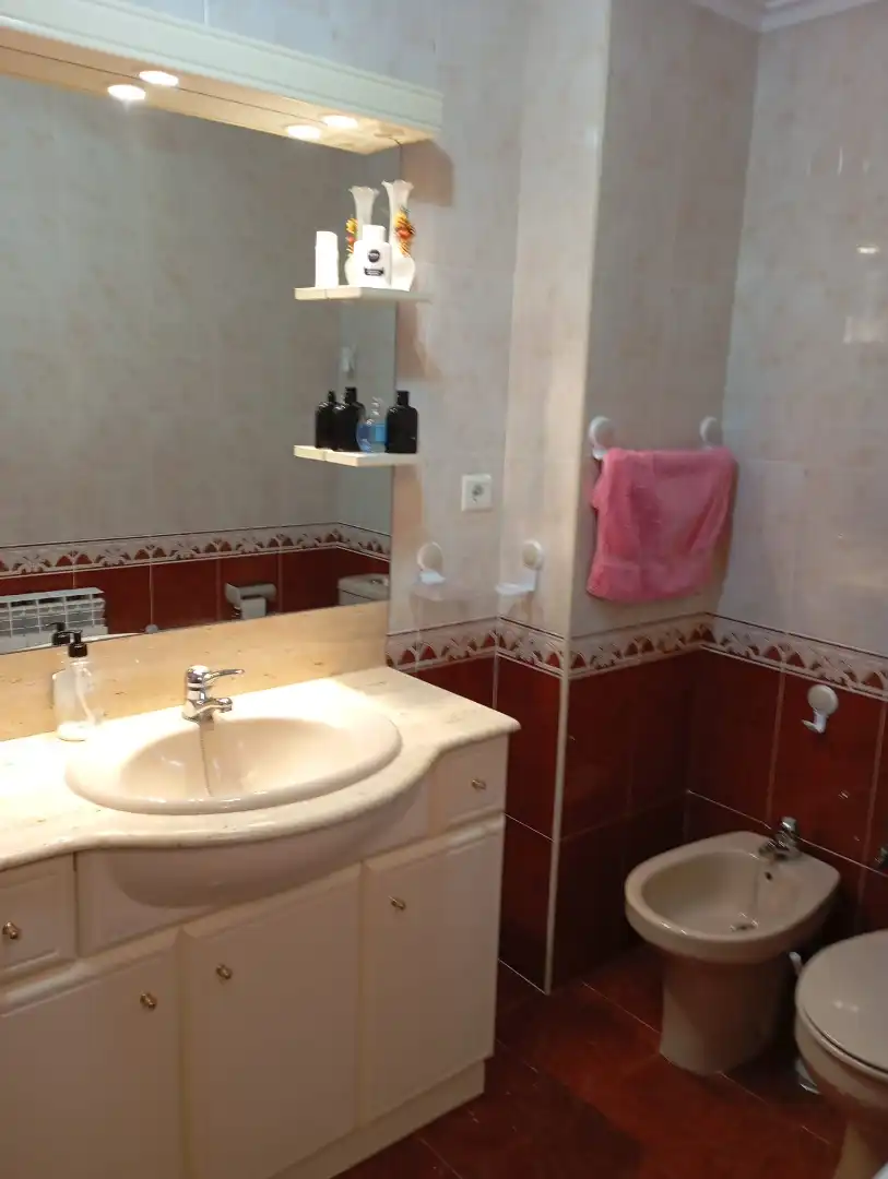 Baño de Piso en venta en Meruelo con Calefacción, Terraza y Amueblado