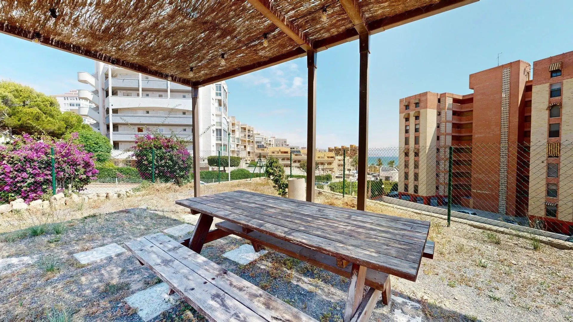 Terrassa de Apartament de lloguer en Elche / Elx amb Aire condicionat, Calefacció i Jardí privat