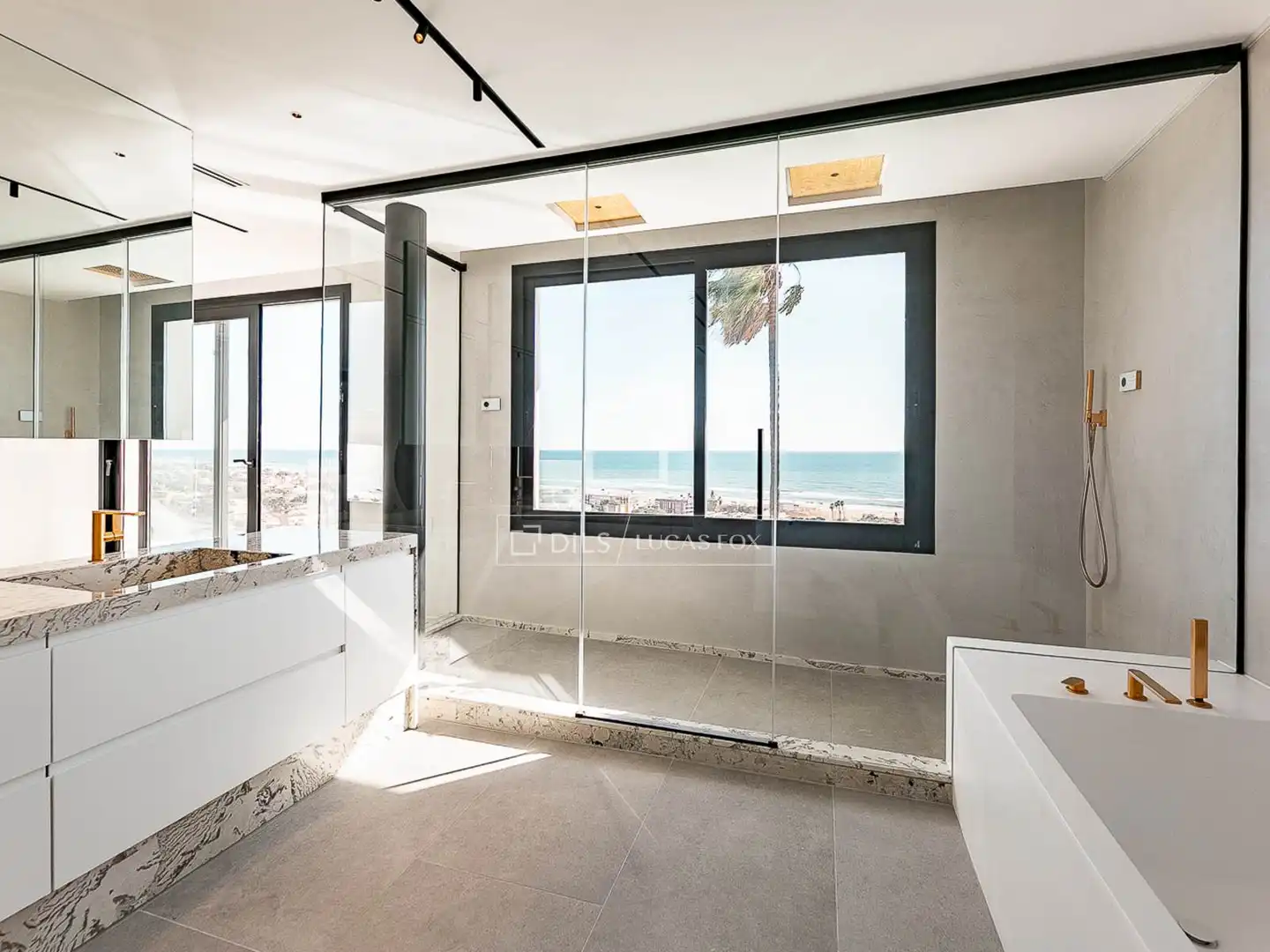 Bathroom of Houses for rent in Castelldefels  with Heating, Private garden and Terrace