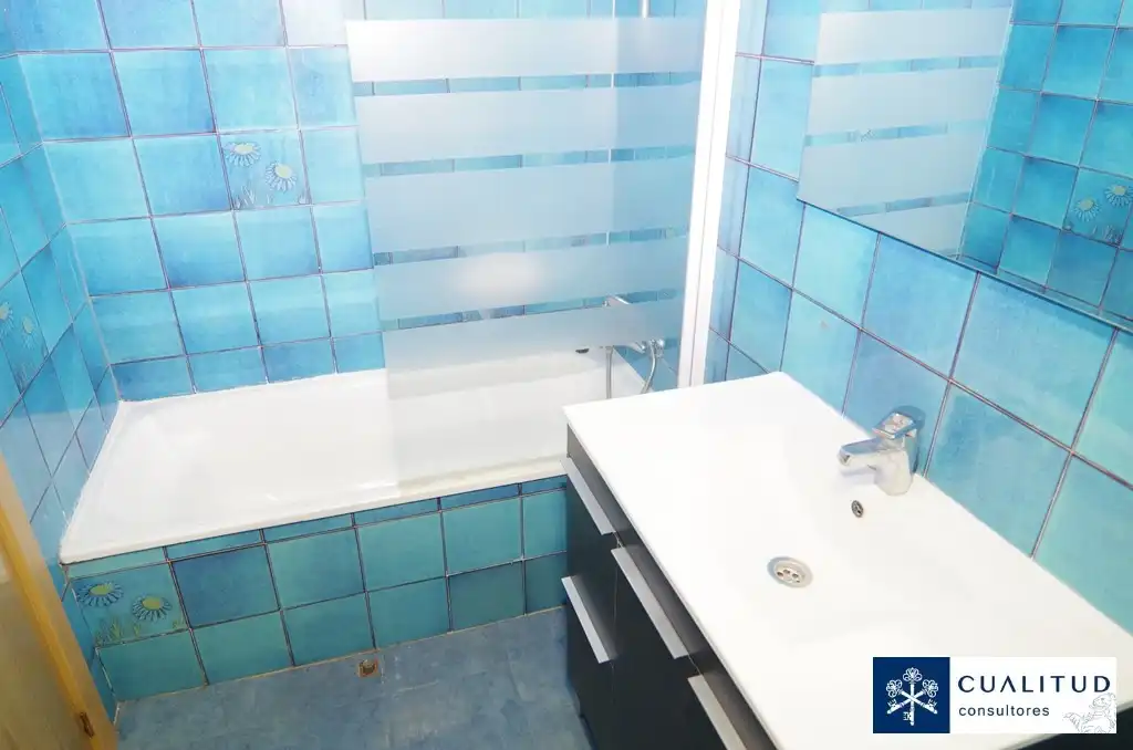 Badezimmer von Wohnung zur Miete in Benicasim / Benicàssim