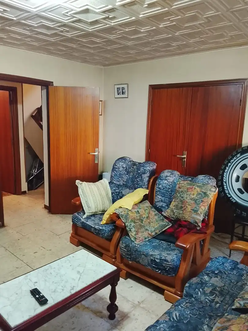 Sala d'estar de Casa o xalet en venda en Madrigal de la Vera amb Jardí privat