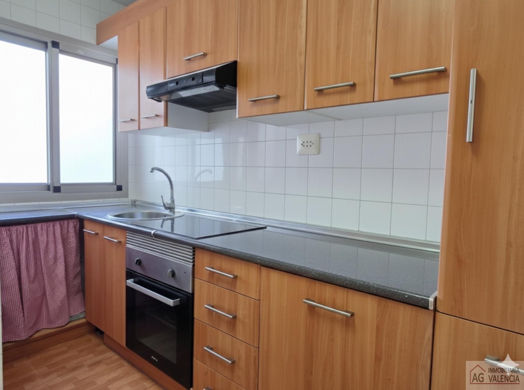 Flat for sale in  Meliana, Torrefiel, Rascanya
