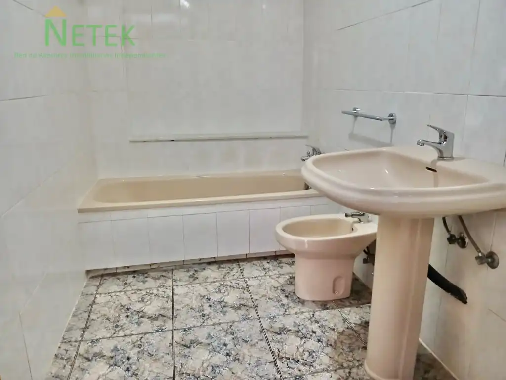 Ground floor for sale in Calle Francisco Arnaldos Martínez, Alquerías