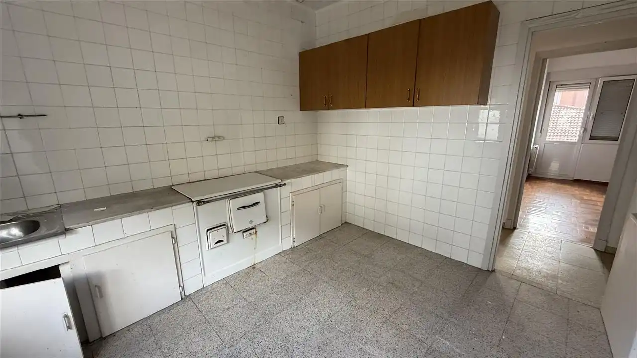 Cuina de Pis en venda en Aller amb Balcó